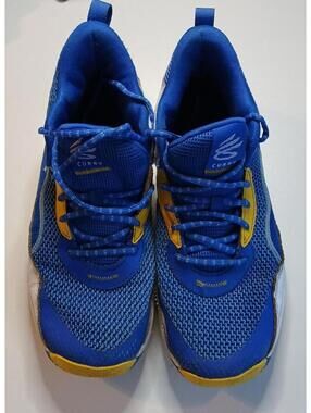 Under Armour Curry Basketball Shoes Blue Yellow Size 9